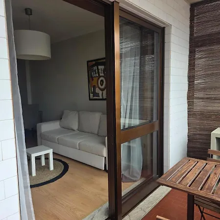 Cosy, Sunny In Boavista Avenue- Bednbike Oporto